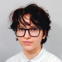 Lektor jazykových kurzov Jazykovej školy TOPLINGVA špecializujúca sa na výučbu angličtiny.