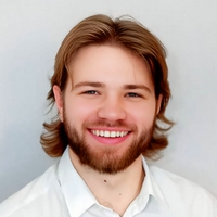 Lektor jazykových kurzov Jazykovej školy TOPLINGVA špecializujúci sa na výučbu španielčiny.