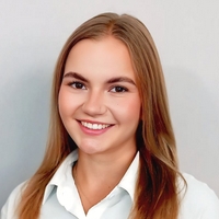 Karolina-lektorka-jazykovej-skoly-toplinLektorka jazykových kurzov Jazykovej školy TOPLINGVA špecializujúca sa na výučbu angličtiny a španielčiny.gva_