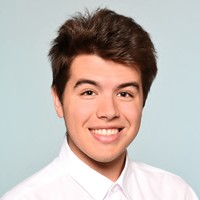 Lektor jazykových kurzov Jazykovej školy TOPLINGVA špecializujúca sa na výučbu angličtiny.