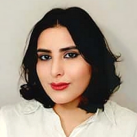 Lektorka jazykových kurzov Jazykovej školy TOPLINGVA špecializujúca sa na výučbu angličtiny a jazykov východných krajín.