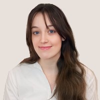 Lektorka jazykových kurzov Jazykovej školy TOPLINGVA špecializujúca sa na výučbu angličtiny a španielčiny.