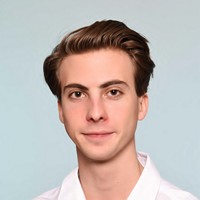 Lektor jazykových kurzů Jazykové školy TOPLINGVA specializující se na výuku angličtiny a francouzštiny.